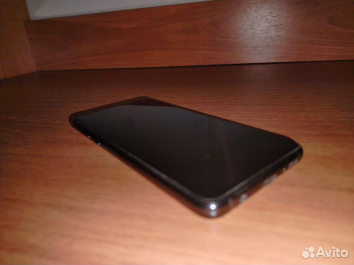 Samsung Galaxy S10e, 6/128 ГБ