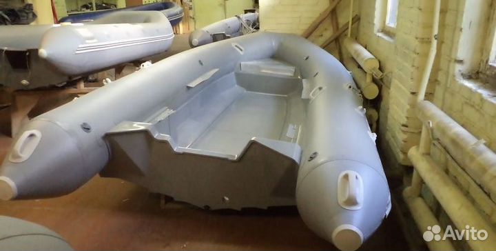 Лодка риб скайбот SB 440 RL