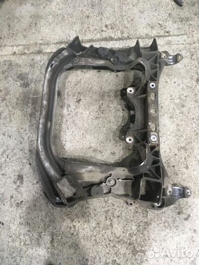 Подрамник передний Мерседес W220