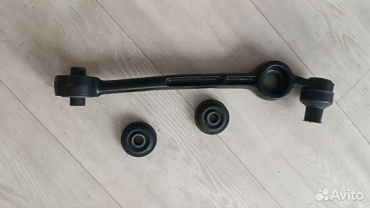 Рычаг передней подвески ауди 100 с3 правый