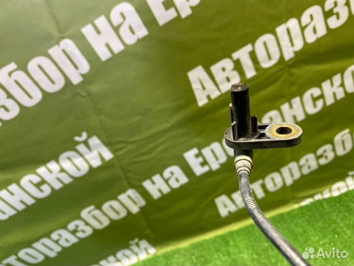 Датчик ABS задний правый Nissan Skyline PV36