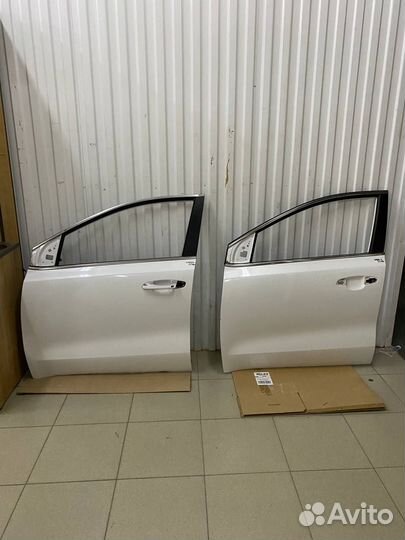 Kia Sportage 4 дверь передняя левая