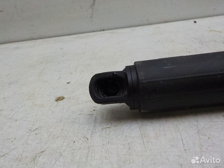 Амортизатор двери багажника на Chery Tiggo 7 Pro 554000582AB