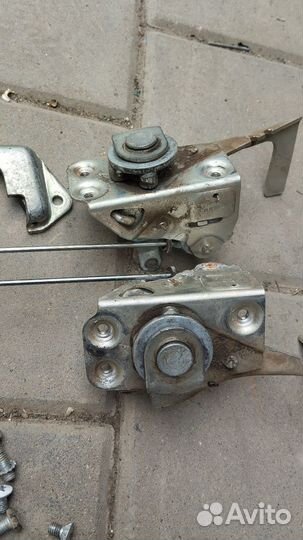 Дверные замки в сборе. Нива 2121