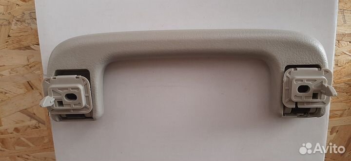 Ручка потолчная мицубиси аутлендер 3