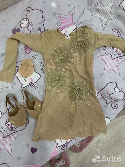 Гимнастический купальник + чешки