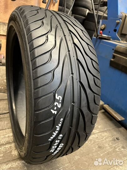 Vredestein Ultrac 215/45 R17 87W