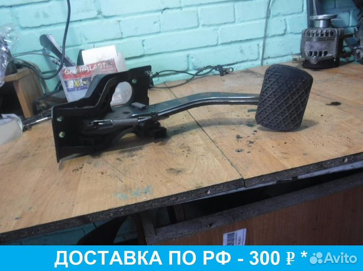 Педаль тормоза Mercedes W220 S Class