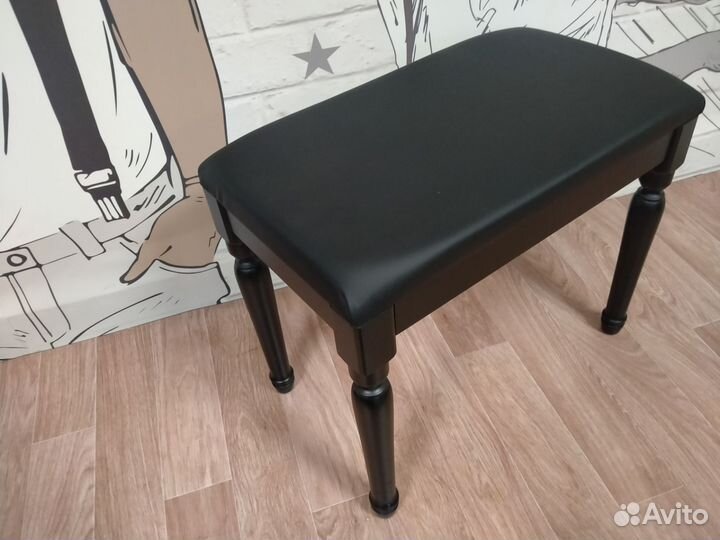 Банкетка для пианино