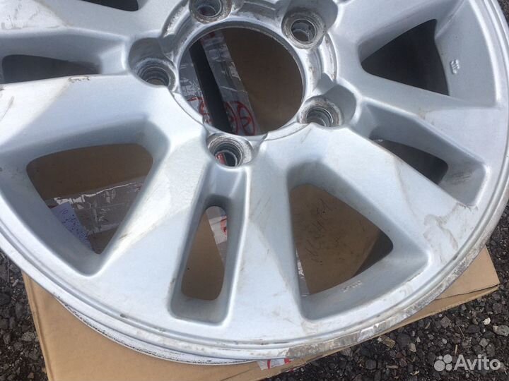 Диск оригинал 42611-60641 Toyota Land Cruiser 200