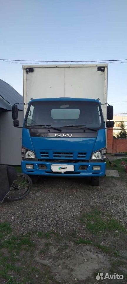 Isuzu Forward (F-Series), 2009