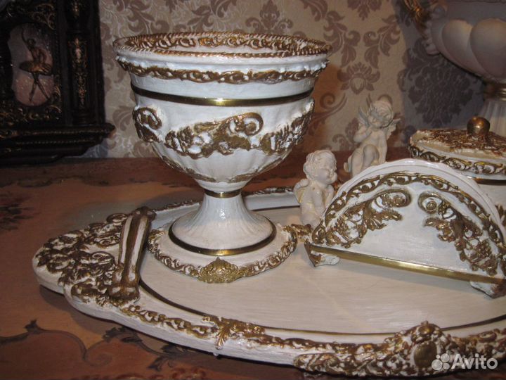 Набор: поднос, конфетница, сахарница, салфетница