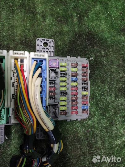 Блок предохранителей салонный Honda Civic 5D (FN)