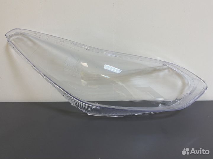 Стекло фары Kia Sportage 2016-2019 г.в