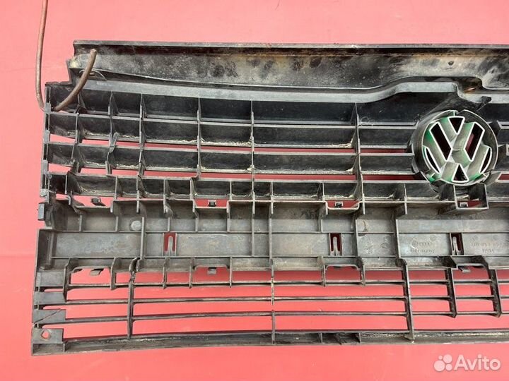 Решетка радиатора Vw Caravelle Т4 ACU 1995