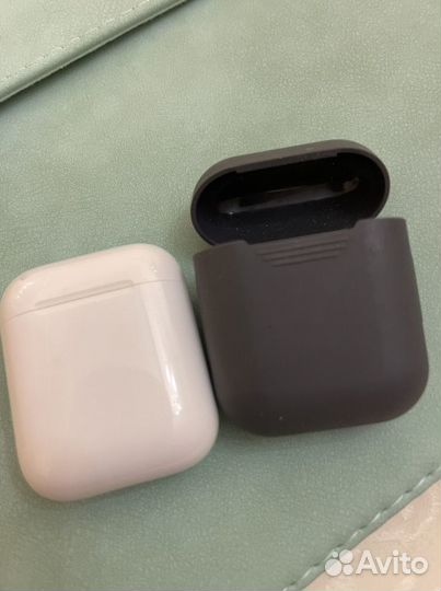 Беспроводные наушники apple airpods