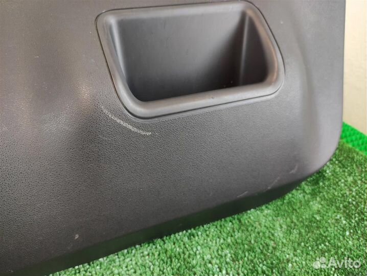 Обшивка крышки багажника Citroen C3 Picasso 2009