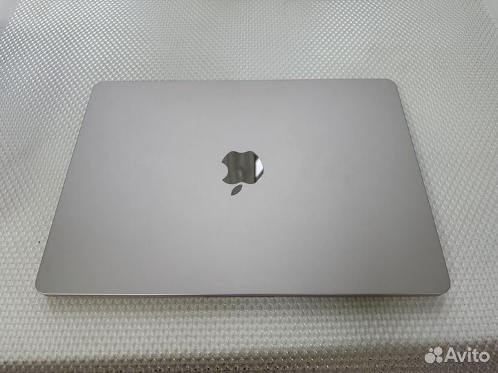 Apple macbook air 13.6 m2 2022