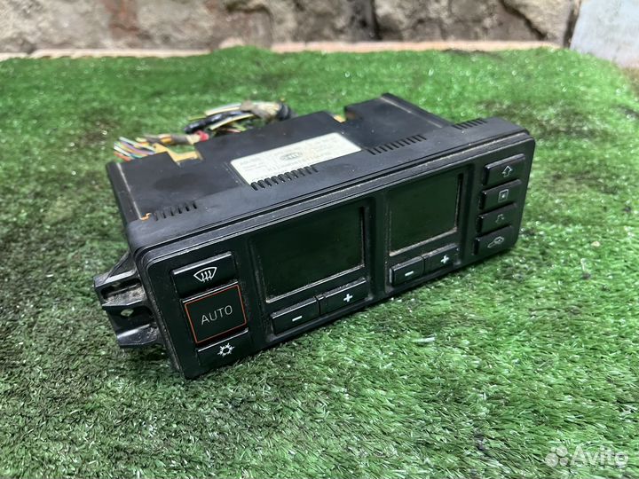 Блок управления климатом Audi