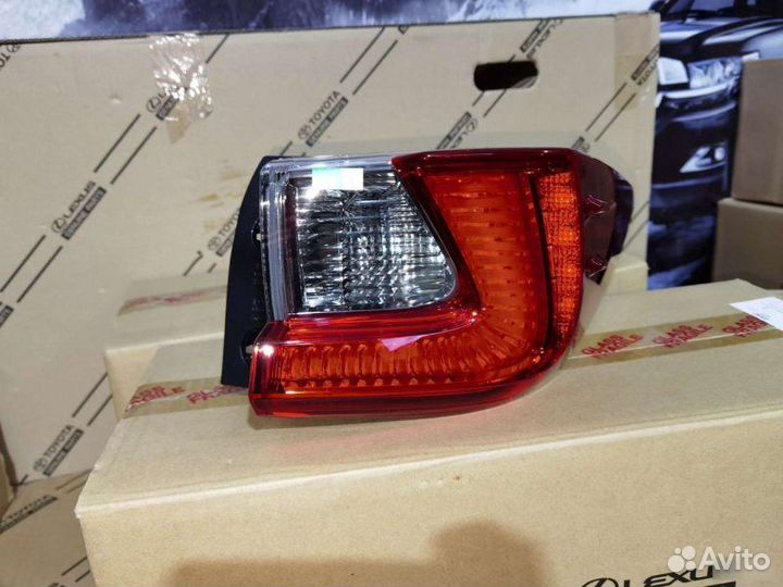 Фонарь в крыло правый Lexus Rc