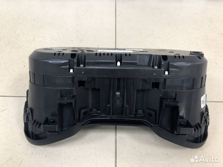 Б/У Панель приборов 5E0920780F VAG