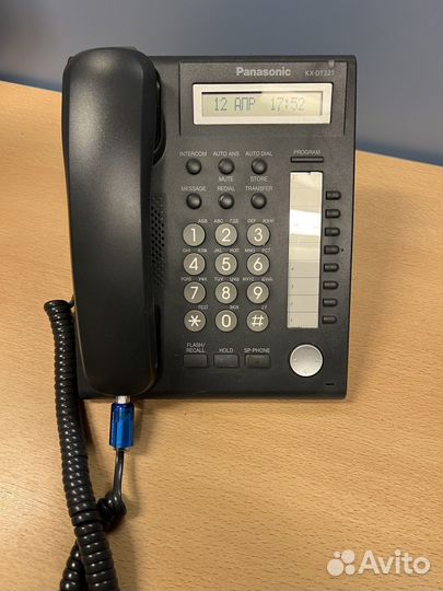 Цифровой системный телефон Panasonic KX-DT321RU