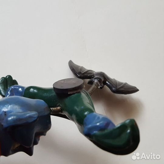 Игрушка фокусник Колдун магнитик волшебник сувенир