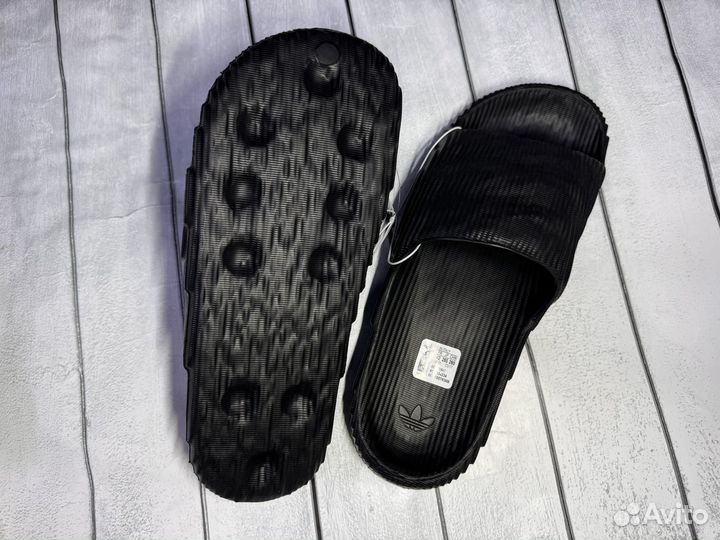 Тапочки Adidas adilette (Шлепанцы adidas adilette