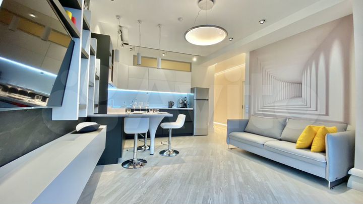 3-к. квартира, 95 м², 18/22 эт.