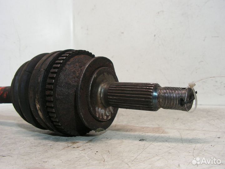 Hyundai Santa Fe 2003 2.0D полуось передняя левая