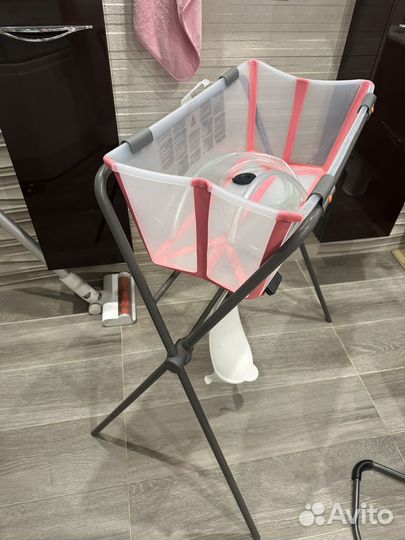 Ванночка для купания stokke на ножках