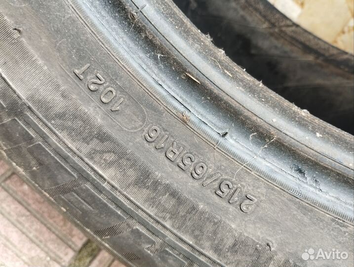 Michelin X-Ice North 2 215/65 R16 T