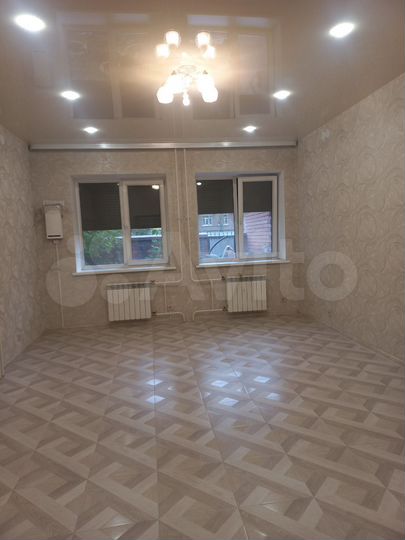 2-к. квартира, 70 м², 1/2 эт.