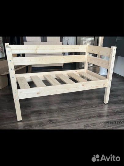 Кроватка детская приставная