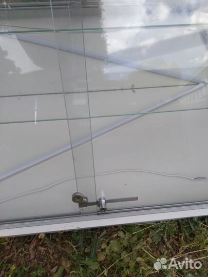 Полка со стеклом