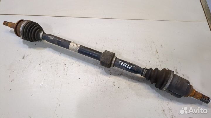 Полуось Toyota Auris E18 2012, 2013