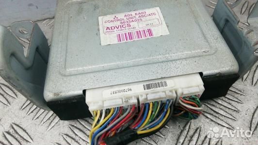 Блок управления mitsubishi pajero 4 (4DN07NC02)