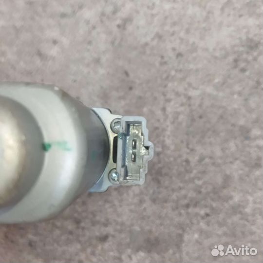 Моторчик стеклоподъёмника левого заднего VW Polo