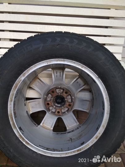 Колеса VW Touareg Nokian Hakka7 SUV 235/65R17 зима