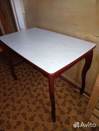 Кухонный стол бу