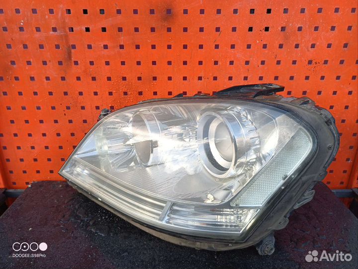 Фара левая Mercedes Benz ml164