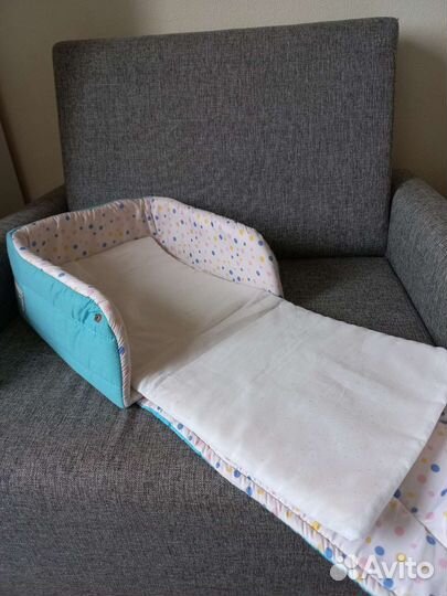 Дорожный (переносной) пеленальный стол Mothercare