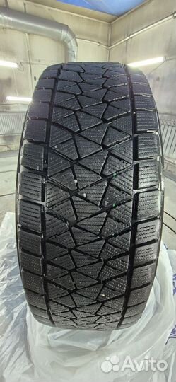 Bridgestone Blizzak DM-V2 225/65 R17