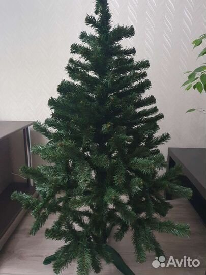 Елка искусственная