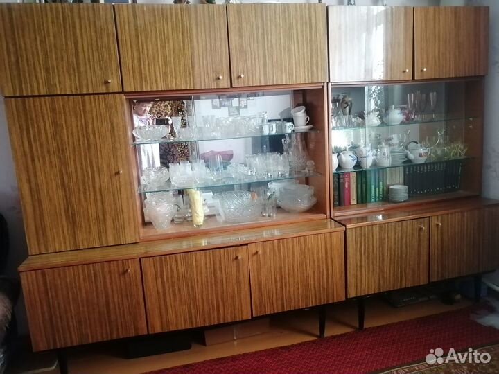 Продам мебельную стенку б/у