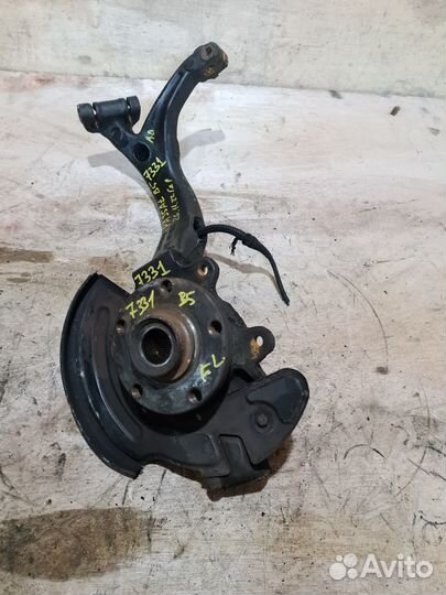 Поворотный кулак левый VW Passat B5