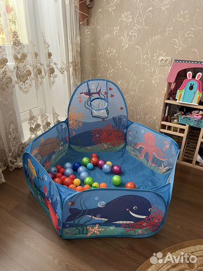 Сухой бассейн с шариками