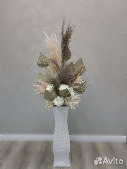 Композиция из сухоцветов