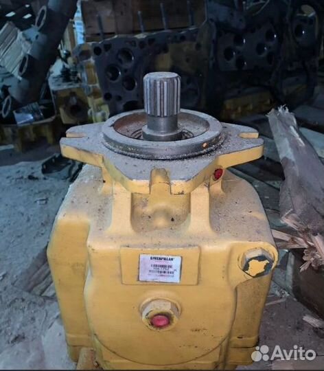 Насос гидравлики CAT D9R 104-1752