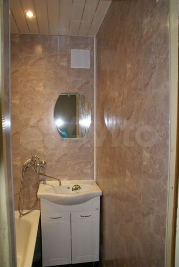 2-к. квартира, 40 м², 1/2 эт.